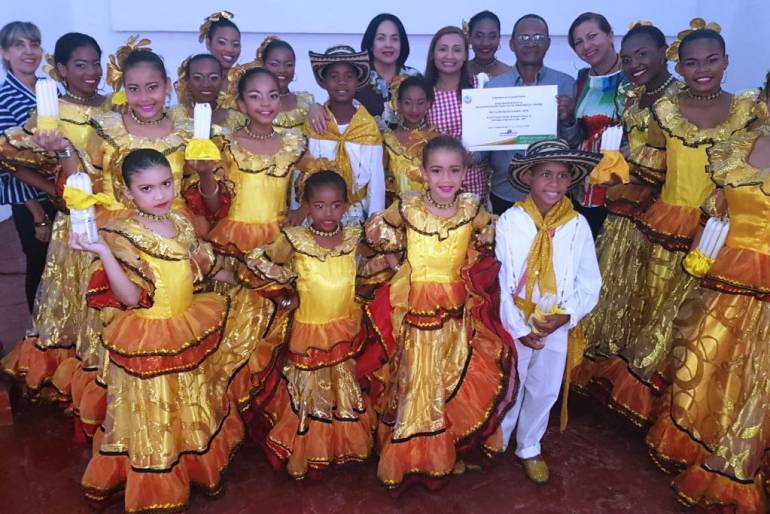 Fiestas de Independencia Cartagena: Fiestas de Independencia Cartagena 2017, hace entrega de premios al folclor