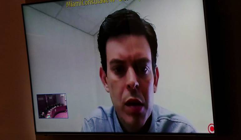 Alejandro Lyons Captura: Amigo y padre de Alejandro Lyons Muskus no se han entregado a la justicia