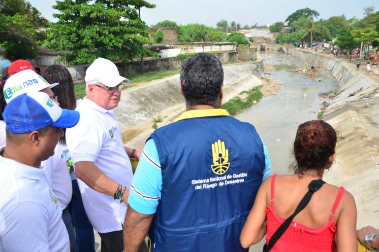 A 800 familias ascienden los damnificados por lluvias en Soledad