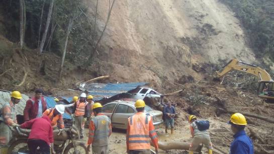 BUCARAMANGA SANTANDER VÍAS CÚCUTA LLUVIAS: Tres muertos provocan aludes en la carretera a Cúcuta BUCARAMANGA SANTANDER VÍAS CÚCUTA LLUVIAS: Tres muertos provocan aludes en la carretera a Cúcuta