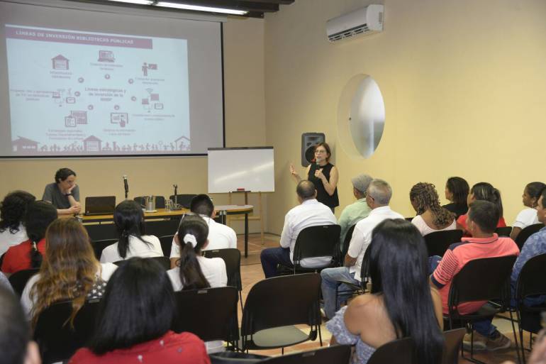 Bibliotecas Cartagena: Biblioteca Nacional de Colombia capacita bibliotecarios de Cartagena