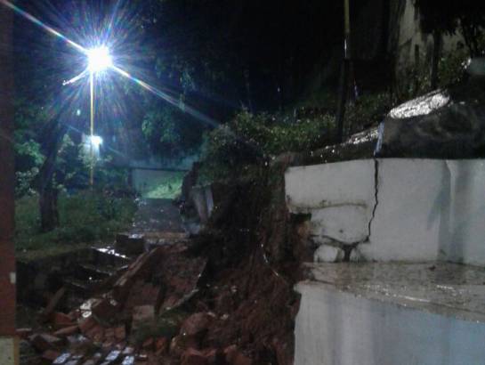 BUCARAMANGA INVIERNO EMERGENCIAS: Bomberos reporta varias emergencias en otra jornada de invierno BUCARAMANGA INVIERNO EMERGENCIAS: Bomberos reporta varias emergencias en otra jornada de invierno