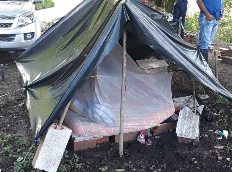 Hidroituango, nos, tiene, durmiendo, calle, denuncian, afectados: Hidroituango nos tiene durmiendo en la calle, denuncian afectados