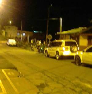 La policía investiga autores y móviles de este estallido en el barrio Indígena de la Villa del Cacique La policía investiga autores y móviles de este estallido en el barrio Indígena de la Villa del Cacique