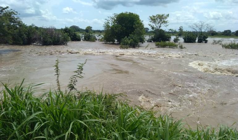 Río Cauca: Río Cauca rompe jarillón en Guaranda y crece riesgo de inundación
