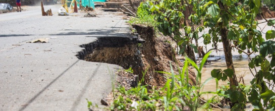 Daños en carreteras aledañas al Cauca Daños en carreteras aledañas al Cauca