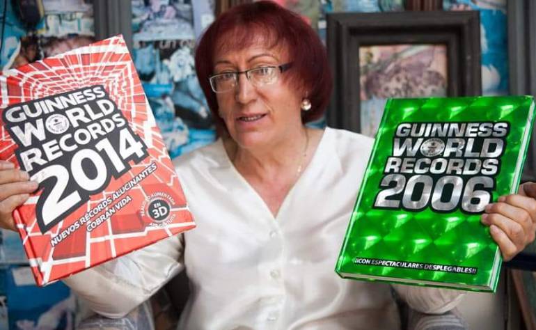Guinness, record, collage, paisa, Medellín, Colombia: Una paisa busca récord Guinness al collage de imágenes más grande del mundo