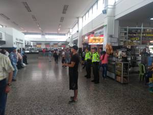 60.000 vehículos se movilizaron por las vías del Quindío y por terminal de transportes 60.000 vehículos se movilizaron por las vías del Quindío y por terminal de transportes