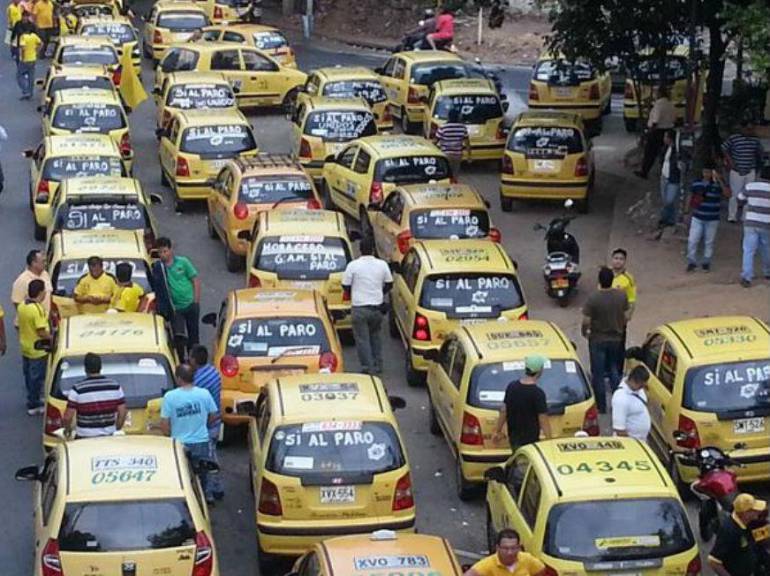 PROTESTA, PARO, GREMIO: Termina paro de taxistas en el Área Metropolitana de Bucaramanga