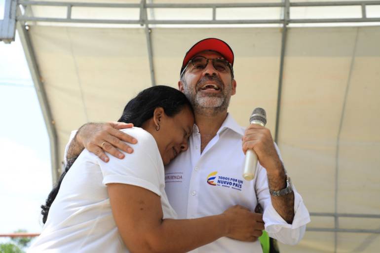 Familias en condición de pobreza ganaron su casa gratis en Bolívar: Familias en condición de pobreza ganaron su casa gratis en Bolívar
