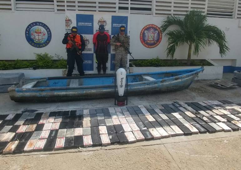 Incautan 203 kilos de cocaína en la bahía de Cartagena: Incautan 203 kilos de cocaína en la bahía de Cartagena