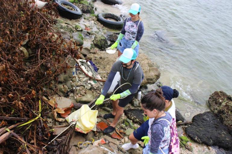 Selina y Back Nature realizan jornada de limpieza en playas de Tierrabomba: Selina y Back Nature realizan jornada de limpieza en playas de Tierrabomba