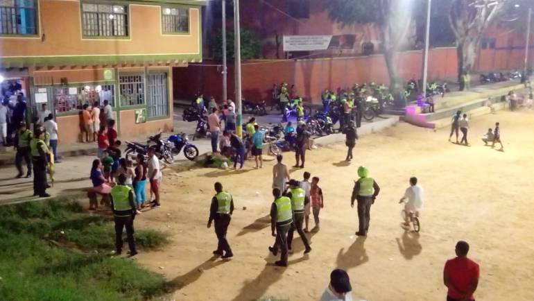 BUCARAMANGA POLICÍA BARRIOS RIÑAS HOMICIDIOS CAPTURAS: 700 policías se tomaron las comunas populares de Bucaramanga