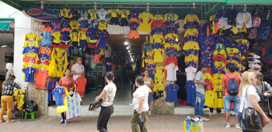 BUCARAMANGA DEPORTES MUNDIAL RUSIA FÚTBOL 2018: Instalan pantallas gigantes para que bumangueses vean el mundial BUCARAMANGA DEPORTES MUNDIAL RUSIA FÚTBOL 2018: Instalan pantallas gigantes para que bumangueses vean el mundial