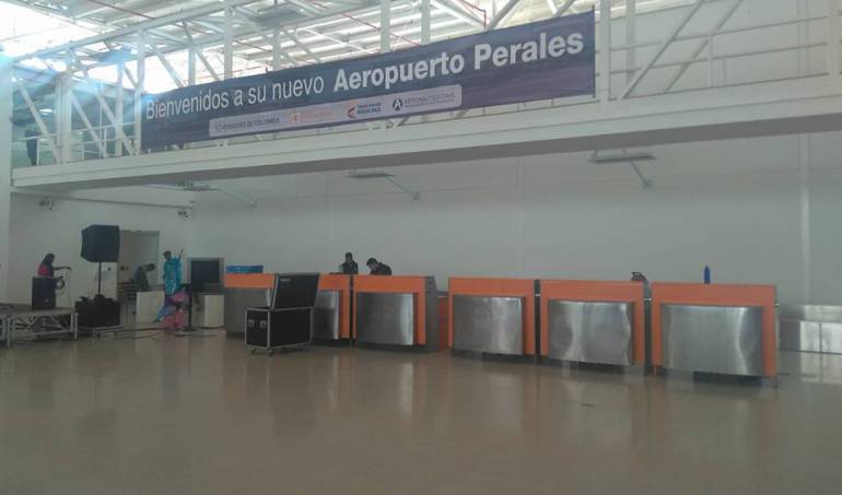 Noticias del Tolima e Ibagué: Buscan mejorar competitividad del aeropuerto Perales de Ibagué Noticias del Tolima e Ibagué: Buscan mejorar competitividad del aeropuerto Perales de Ibagué