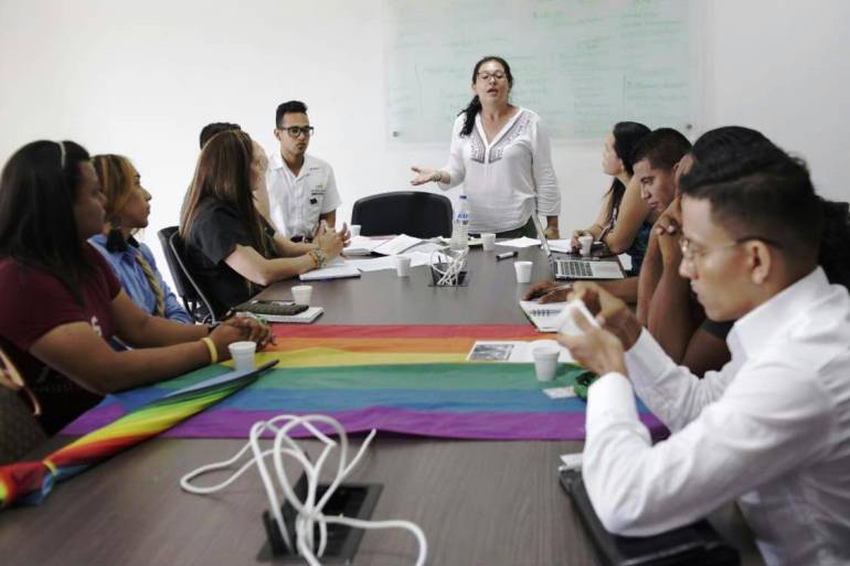 Socializan política pública nacional en Diversidad Sexual en Bolívar: Socializan política pública nacional en Diversidad Sexual en Bolívar