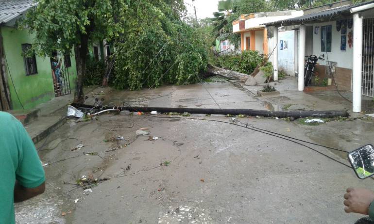 fenómenos naturales: Casas destechadas en Repelón por fuerte vendaval
