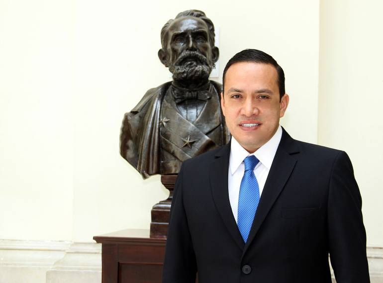 POLITICE, SENADOR, RENUNCIA: Renunció el senador Mauricio Aguilar a su curul en el Congreso