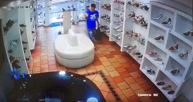 INSEGURIDAD, LADRONES, CELULARES: Ladrones de celulares se camuflan como vendedores ambulantes