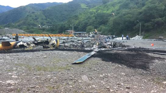 Delincuentes queman helicóptero en Valle de Toledo, Antioquia Delincuentes queman helicóptero en Valle de Toledo, Antioquia