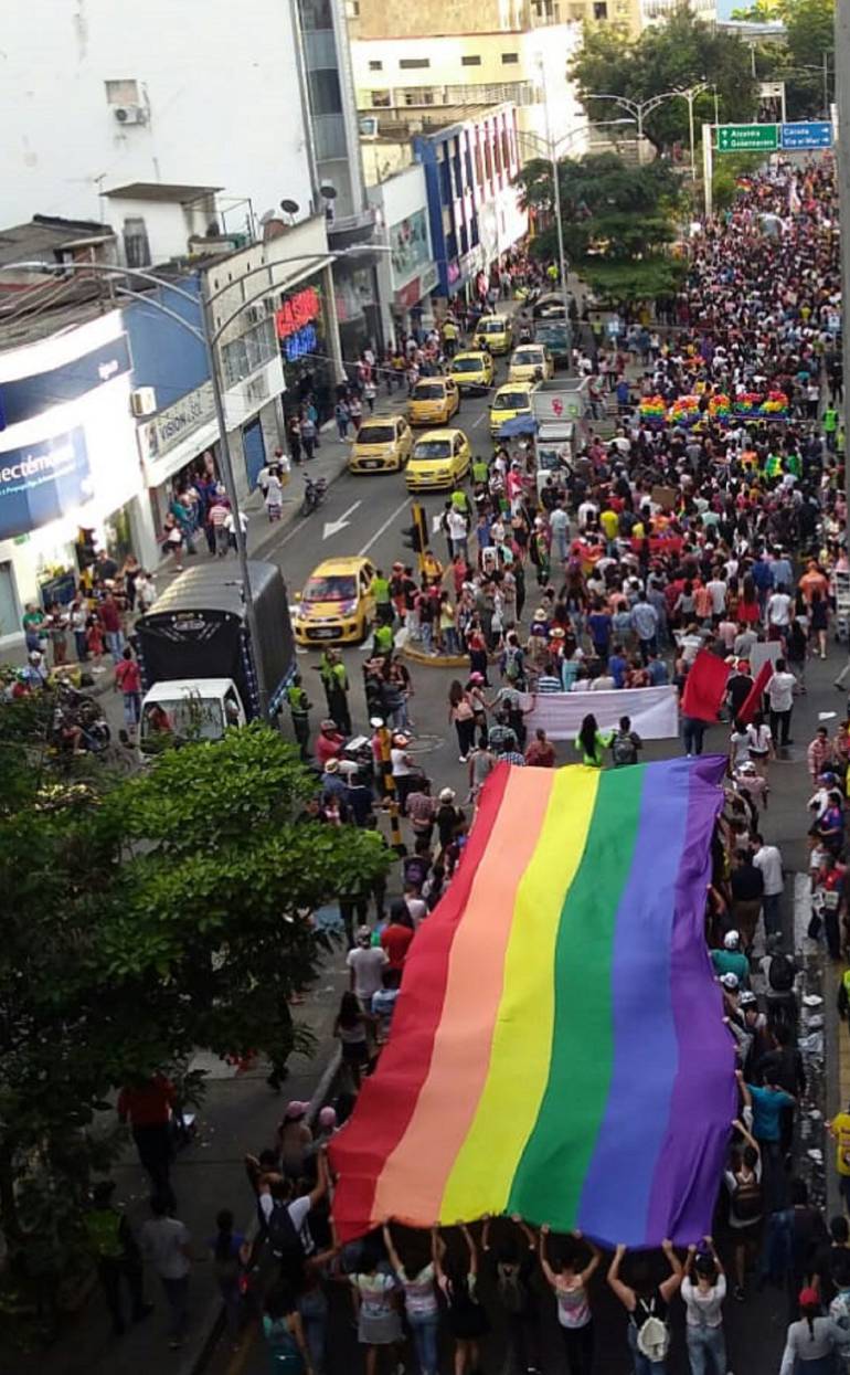 PROTESTA, MARCHA, CAMINATA: Gran marcha Lgtbiq en Bucaramanga