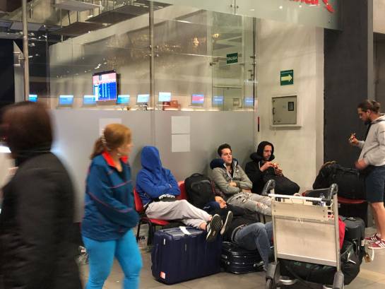 Retrasos aeropuerto Bogotá: Siguen retrasos en vuelos desde el Aeropuerto El Dorado en Bogotá Retrasos aeropuerto Bogotá: Siguen retrasos en vuelos desde el Aeropuerto El Dorado en Bogotá