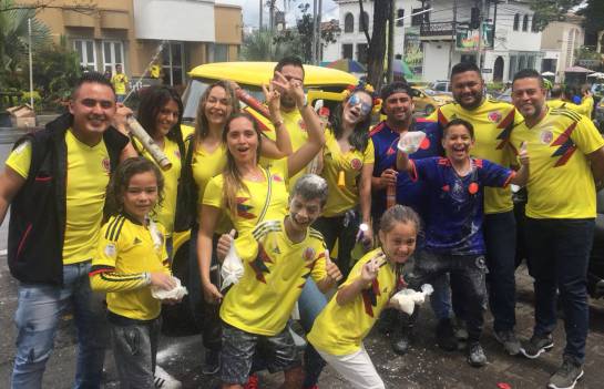 Masiva celebración de pereiranos por clasificación de la selección Colombia Masiva celebración de pereiranos por clasificación de la selección Colombia