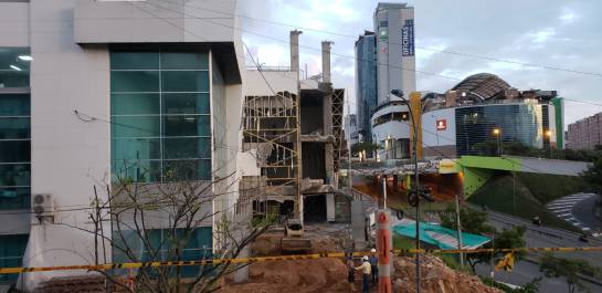 BUCARAMANGA ESTÁ LISTO EL CENTRO DE CONVENCIONES NEOMUNDO COMPETITIVIDAD: Video: Quedó listo el gran salón del Centro de Convenciones BUCARAMANGA ESTÁ LISTO EL CENTRO DE CONVENCIONES NEOMUNDO COMPETITIVIDAD: Video: Quedó listo el gran salón del Centro de Convenciones