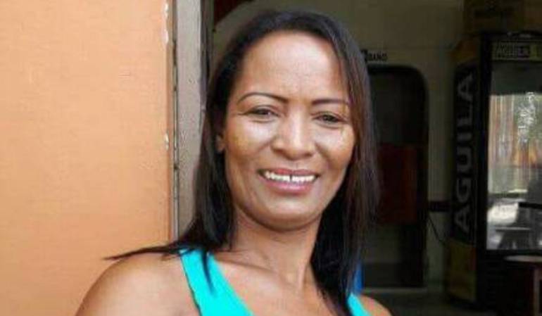 líder, social, asesinada, Cáceres, Antioquia, policía, autoridades: Asesinan a líder social que trabajó en la campaña, Petro Presidente