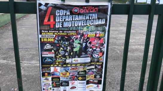 BUCARAMANGA VÁLIDAS DE MOTOCICLISMO ESTADIO ALFONSO LÓPEZ: Video: ¿Es seguro efectuar válidas de motos en los alrededores del estadio? BUCARAMANGA VÁLIDAS DE MOTOCICLISMO ESTADIO ALFONSO LÓPEZ: Video: ¿Es seguro efectuar válidas de motos en los alrededores del estadio?