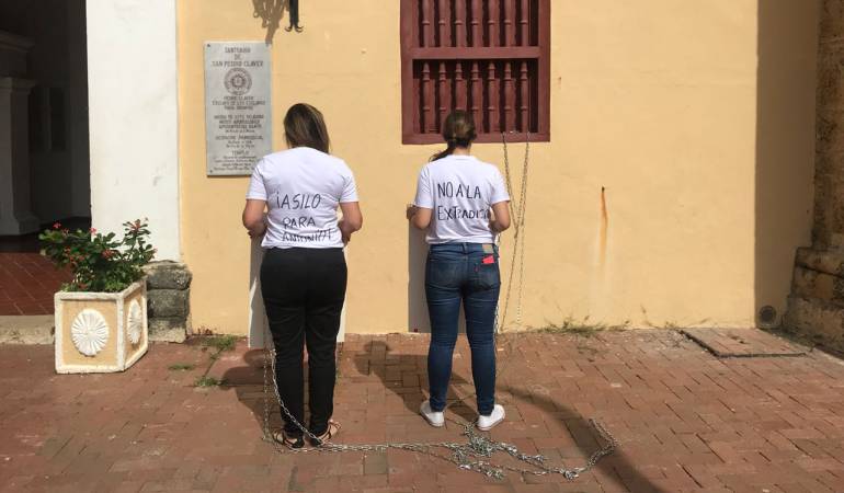 Familia venezolana clama asilo político para griego detenido en Cartagena