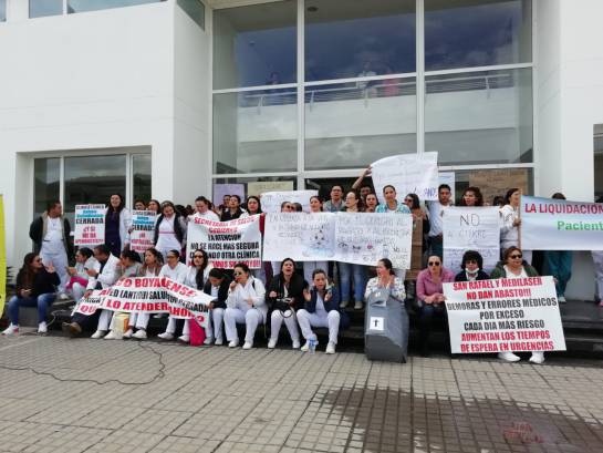 Medimás crisis: Cierre de servicios en clínica Esimed de Tunja aumenta protestas de médicos Medimás crisis: Cierre de servicios en clínica Esimed de Tunja aumenta protestas de médicos
