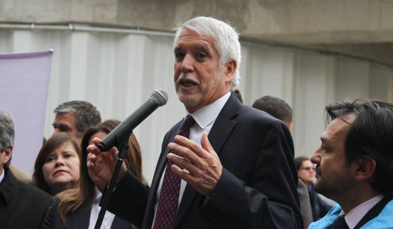 Enrique Peñalosa.