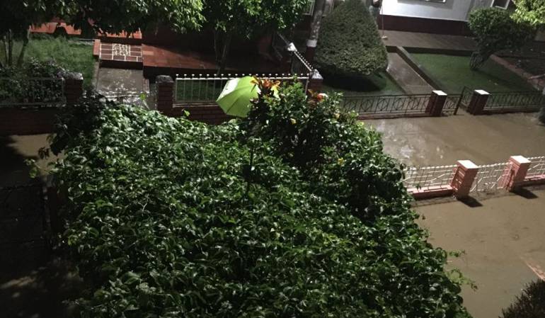 Emergencia invernal en Santander: Un niño muere al caer un muro por lluvias en San Gil, Santander