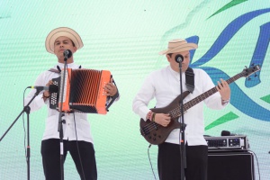 Festival Folclórico Estefanía Caicedo en la “Plaza Sabor” que se realiza desde este viernes. Festival Folclórico Estefanía Caicedo en la “Plaza Sabor” que se realiza desde este viernes.