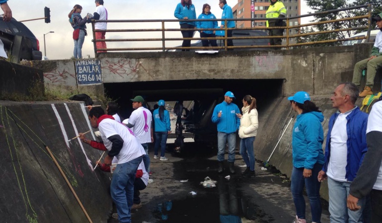 Habitantes de calle en Bogotá: Ex habitantes de calle se tomaron caño para recuperar amigos