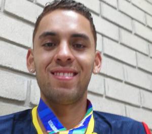 Gerard Nicolás Giraldo, medalla de oro en 3000m obstáculos en atletismo. Gerard Nicolás Giraldo, medalla de oro en 3000m obstáculos en atletismo.
