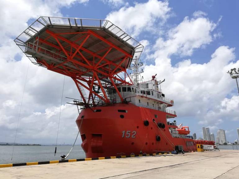 Instalada cubierta de vuelo a bordo del buque hidrográfico ARC “Caribe”
