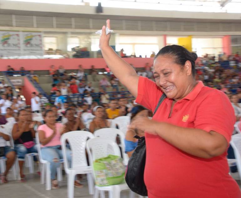 170 familias ganaron en el sorteo de viviendas gratuitas en Cartagena: 170 familias ganaron en el sorteo de viviendas gratuitas en Cartagena