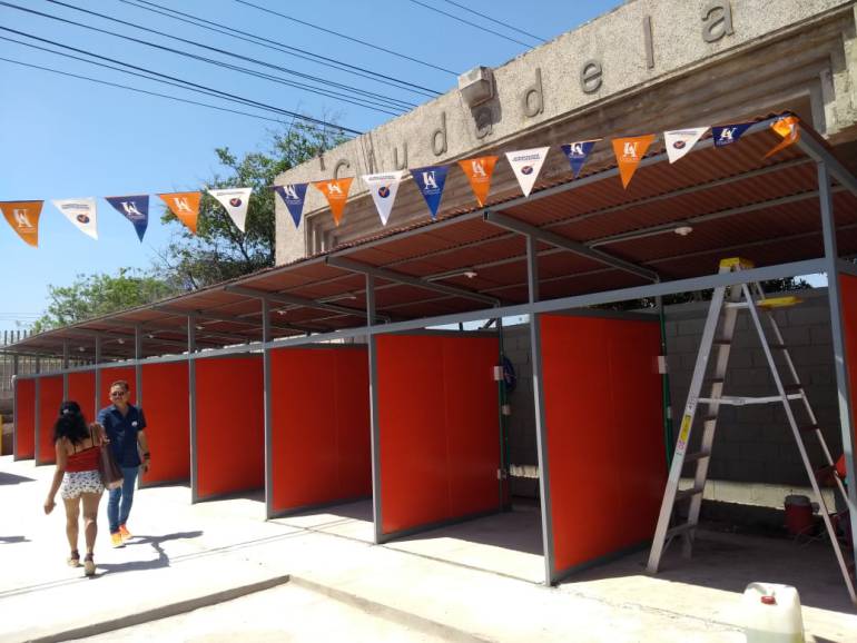 Uniatlántico reubican vendedores y mejora su entorno: Uniatlántico reubica a vendedores y mejora su entorno