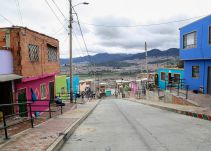 En búsqueda de 100.000 personas en condición de pobreza