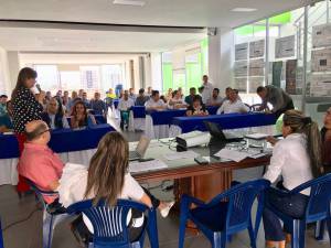 En la sede de la defensoría del pueblo se reunieron todos los actores involucrados en las tarifas de EPQ En la sede de la defensoría del pueblo se reunieron todos los actores involucrados en las tarifas de EPQ