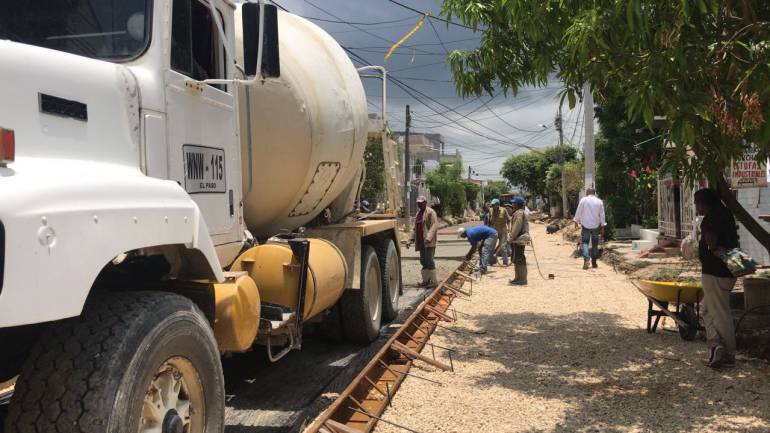 EDURBE avanza en la pavimentación en el barrio San José de los Campanos: EDURBE avanza en la pavimentación en el barrio San José de los Campanos