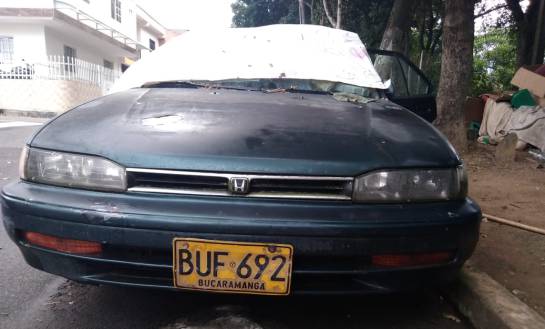 LA MUJER QUE VIVE EN UN AUTOMÓVIL EN BARRIO DE BUCARAMANGA: Video: Esta mujer vive en un carro desde hace 20 años LA MUJER QUE VIVE EN UN AUTOMÓVIL EN BARRIO DE BUCARAMANGA: Video: Esta mujer vive en un carro desde hace 20 años