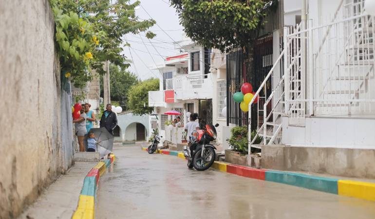 Calles pavimentadas en Cartagena: Entregan calle pavimentada en La Victoria, en Cartagena