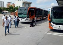 Articulado de Transcaribe golpeó a peatón imprudente en el Patio Portal