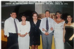 Convención Caracol Radio a nivel nacional, María Doris Gutierrez segunda de blanco de izquierda a derecha al lado de Carmen Elisa Valencia, ex gerente de Caracol Radio. Q.E.P.D. Convención Caracol Radio a nivel nacional, María Doris Gutierrez segunda de blanco de izquierda a derecha al lado de Carmen Elisa Valencia, ex gerente de Caracol Radio. Q.E.P.D.