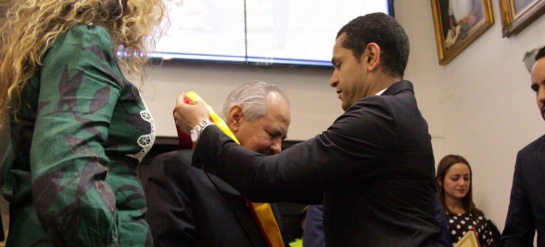 Reconocimiento Caracol Radio: Concejo de Bogotá condecora a Caracol Radio por sus 70 años Reconocimiento Caracol Radio: Concejo de Bogotá condecora a Caracol Radio por sus 70 años