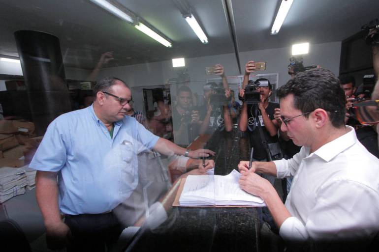 Caicedo convoca a las fuerzas vivas para luchar contra Electricaribe