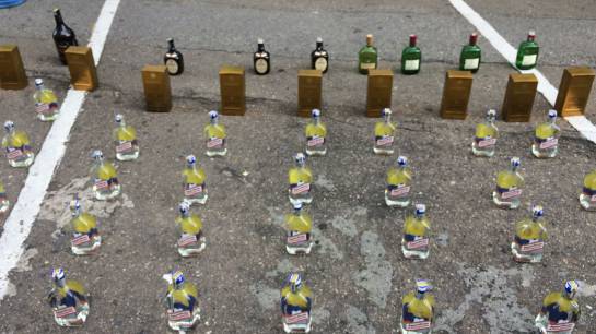 Decomisan licor adulterado que pretendían vender ferias de Bucaramanga Decomisan licor adulterado que pretendían vender ferias de Bucaramanga